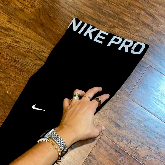 Nike Dri Fit leggings size medium - Picture 5 of 9